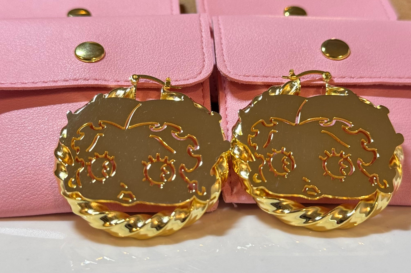 Betty Boop Vintage Muse Hoop Earrings