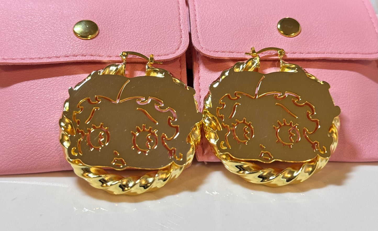 Betty Boop Vintage Muse Hoop Earrings